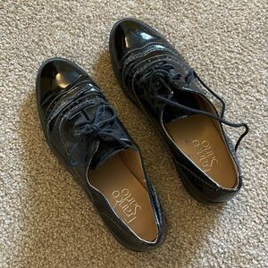 Women’s dress shoes loafers tie